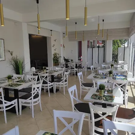 Karmazynowa Przystan Ferienpark