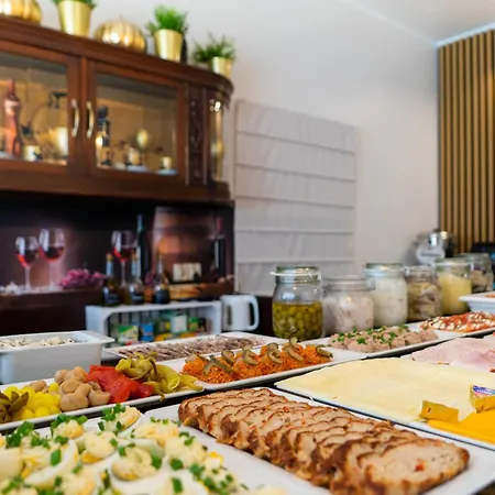 Karmazynowa Przystań Kompleks wypoczynkowy