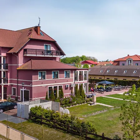 Karmazynowa Przystan Ferienpark Międzywodzie