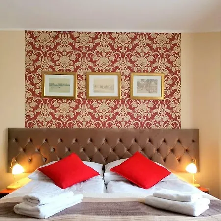 Karmazynowa Przystan Międzywodzie