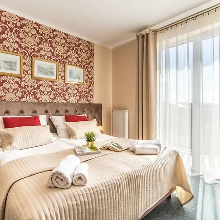 Karmazynowa Przystan *