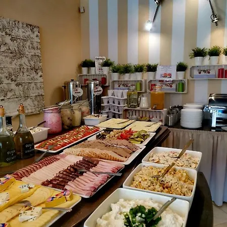 Karmazynowa Przystan Prázdninový areál Międzywodzie