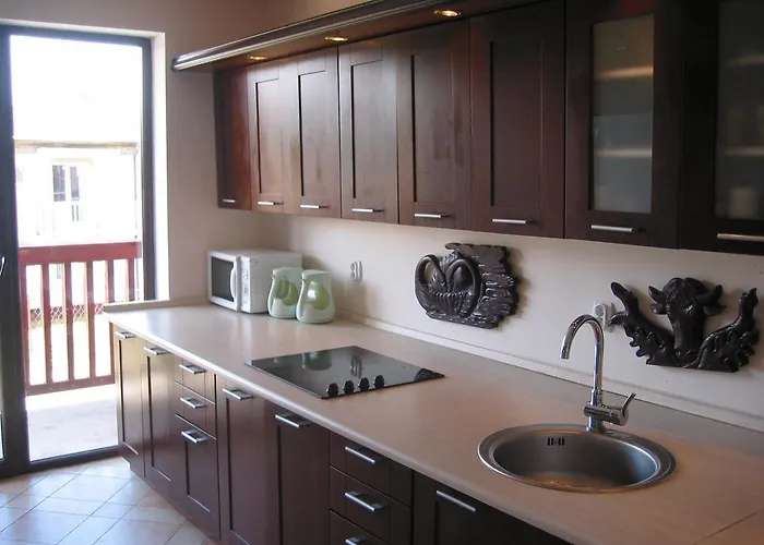 Karmazynowa Przystan פארק נופש