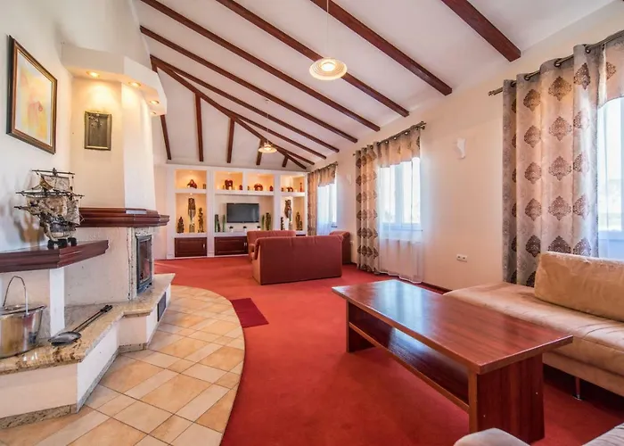 Karmazynowa Przystan * Miedzywodzie