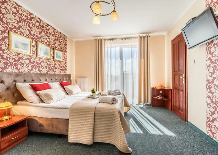 Karmazynowa Przystan מידז'יוודז'י